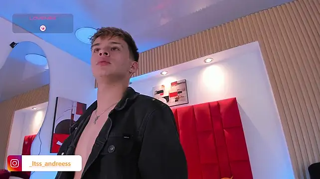 liamwildx20 (M twink) - Show my hard dick
