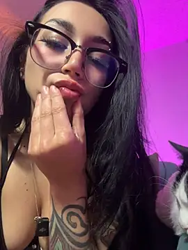 sophie_cute66 live cam on StripChat