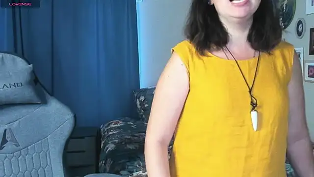 MartaEdams webcam