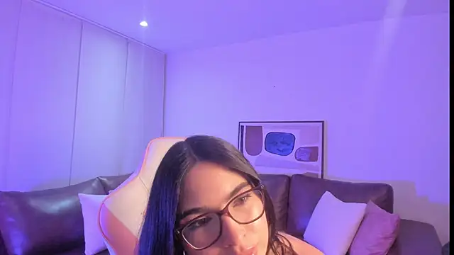 NoaLuxury webcam