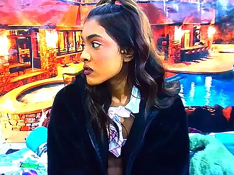 IndianPretty14u2Luv webcam