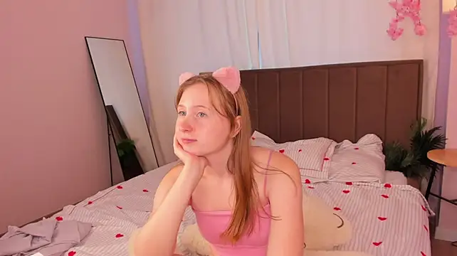LiliTiny live cam room