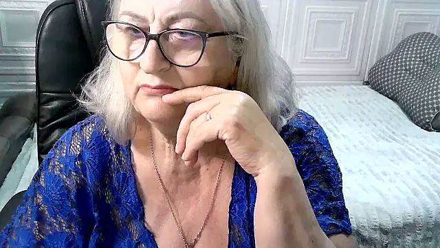 LolkaAlyss webcam