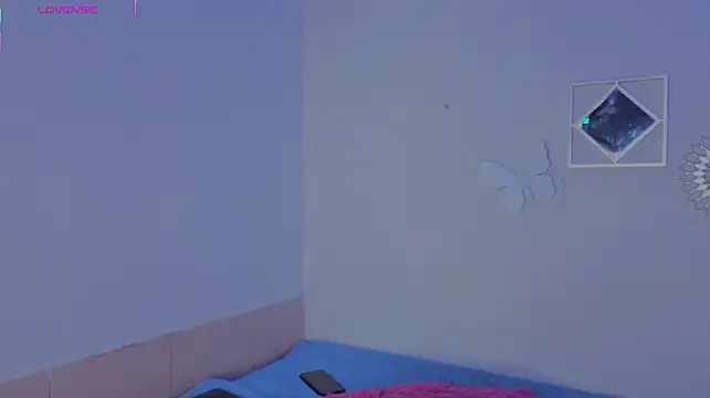 ass_naughty_20 webcam