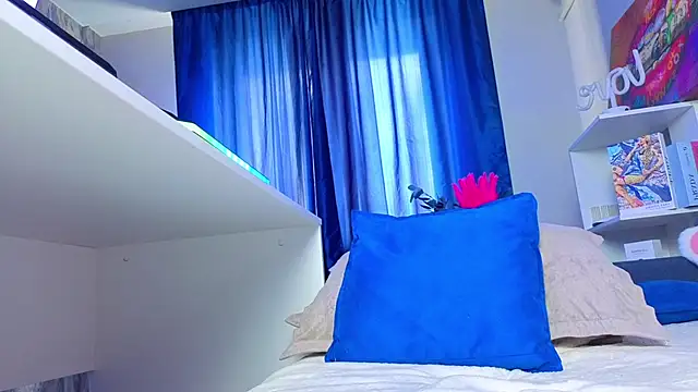 LilyIrons webcam