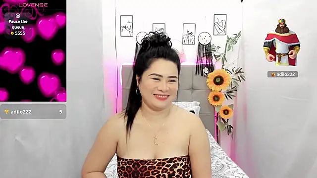 Ccinamonjazz live cam on StripChat