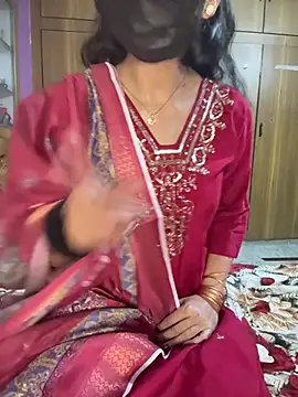 kiaraqueen7 webcam