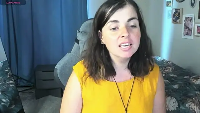 MartaEdams webcam