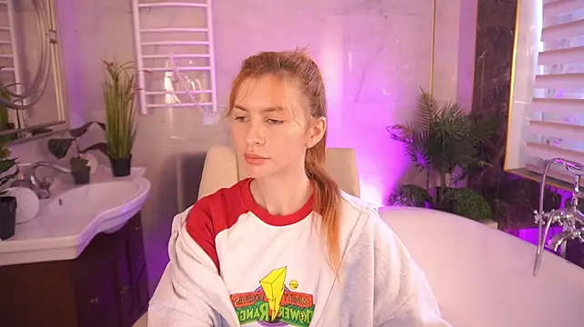 Nicol_Moonn webcam