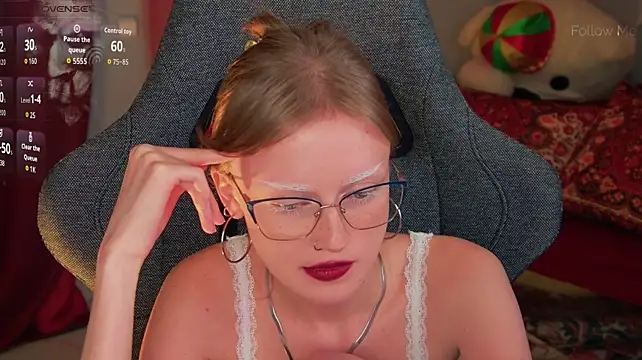 KiraMontoya webcam