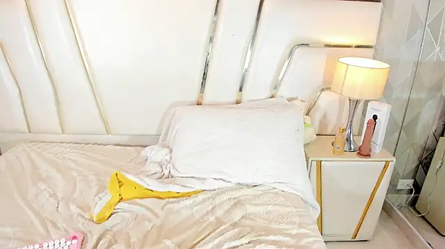 Sofia_Stanley webcam