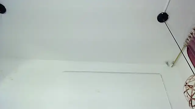 miss_Scarletcs webcam