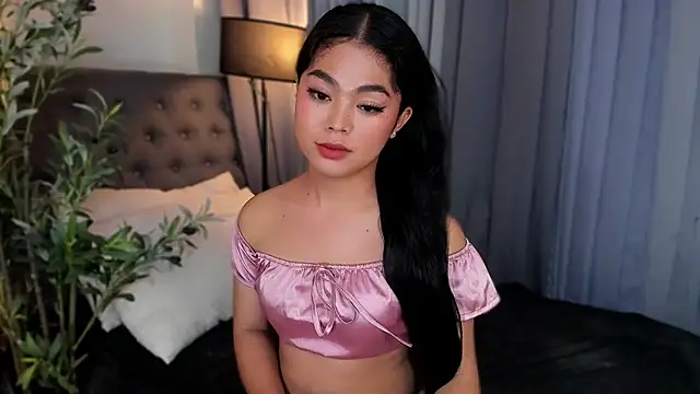 AsianHugecockAnna webcam