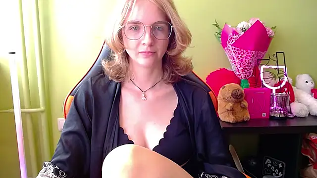 juicyPenny webcam