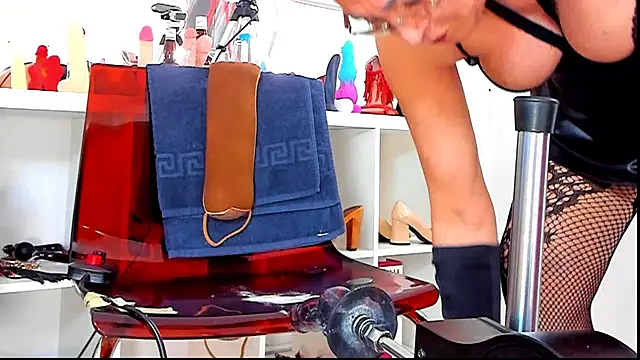 KarlaHartley webcam