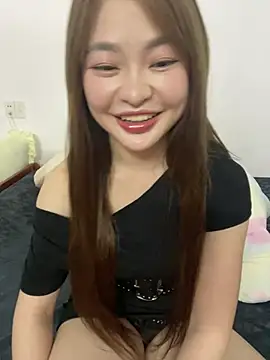Keira-Keira201 live cam on StripChat