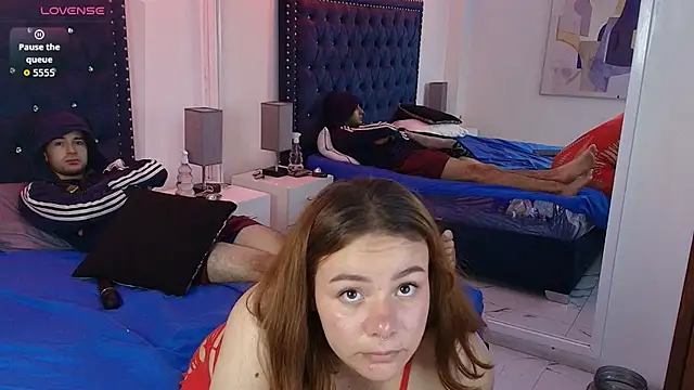 Isis_and_jake webcam