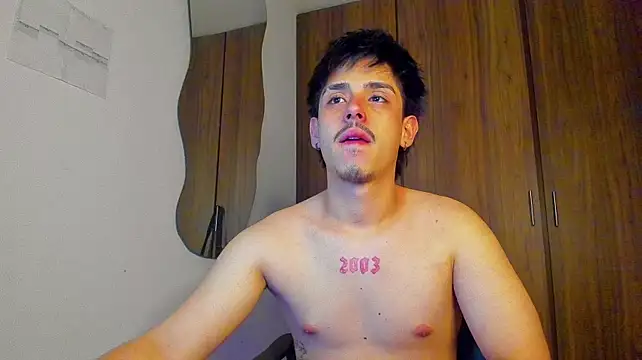 Maximo_Miller webcam