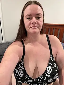 carinabro10 webcam