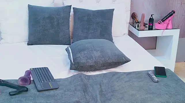 AntonellaEscudero webcam