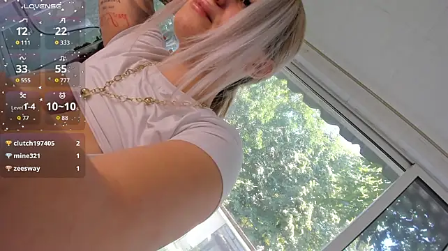 Ella_Vee webcam