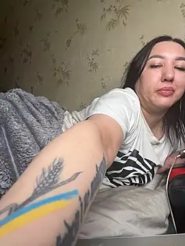 Naughtbaby_2025 webcam