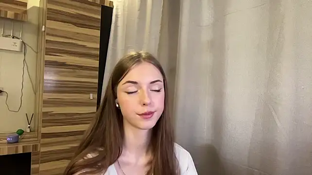 Mia_meowt webcam