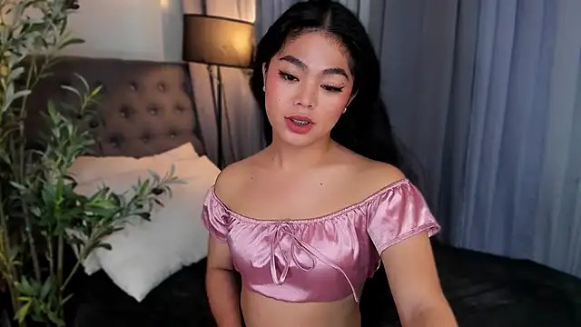AsianHugecockAnna webcam