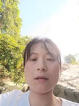 Linda-yiyi webcam