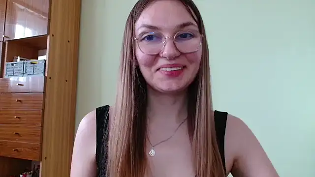 LooveELLYx webcam