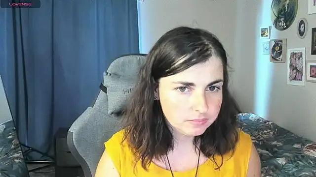 MartaEdams webcam