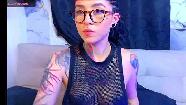 nova_kitttyy webcam