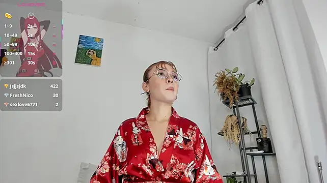 Mia-Valeria- webcam