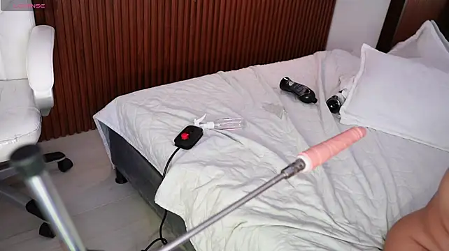 _mishelle webcam