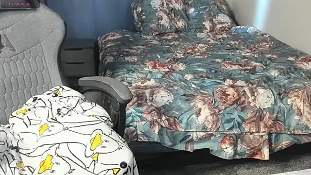 MartaEdams webcam
