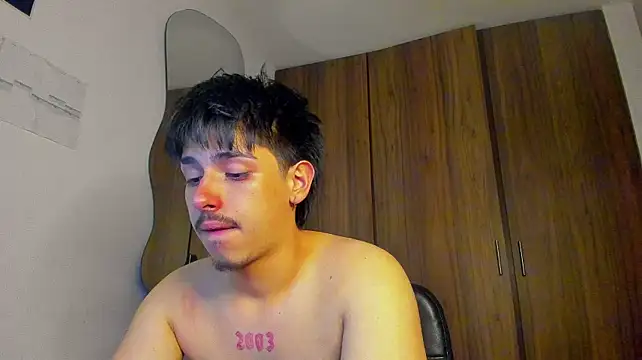 Maximo_Miller webcam