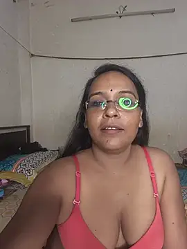 naughtymia06 webcam