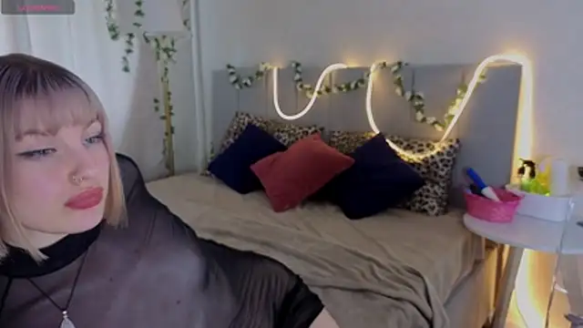 Megg_bb webcam