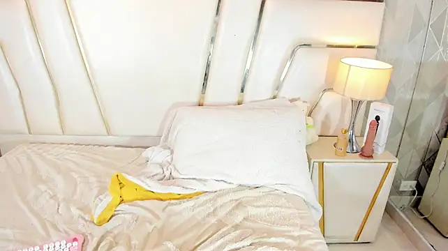 Sofia_Stanley webcam