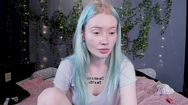 Lillie_Berry webcam