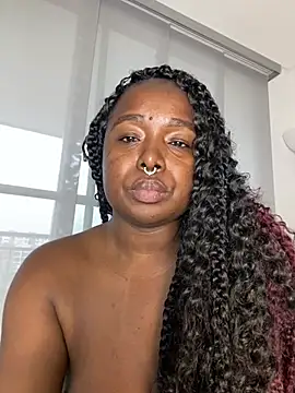 TanishaEvans webcam