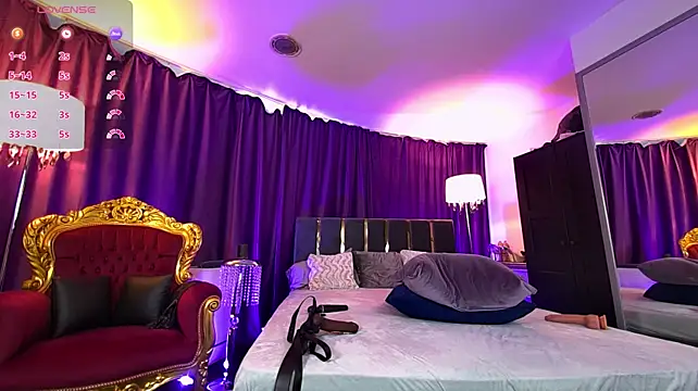 EmpressDesires webcam