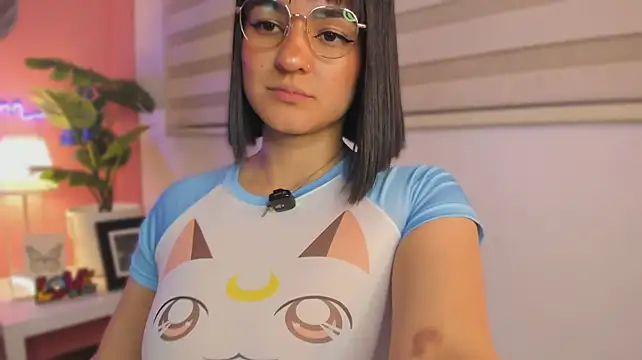 SoySaraa webcam