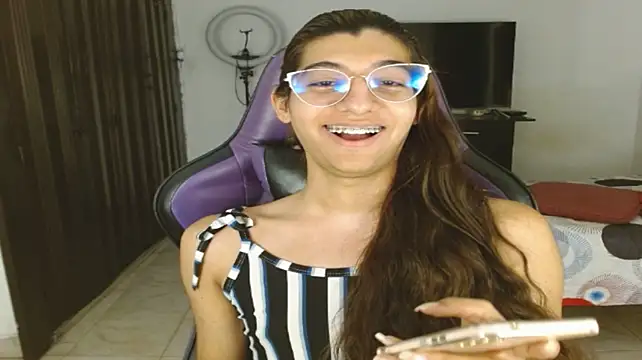 Alanni_parker webcam