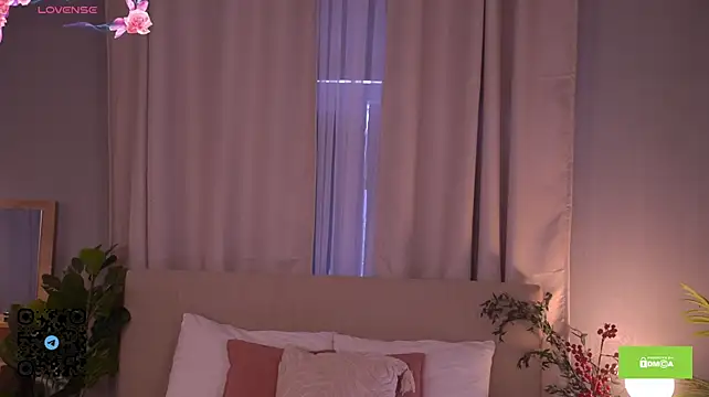 Emmiellee webcam