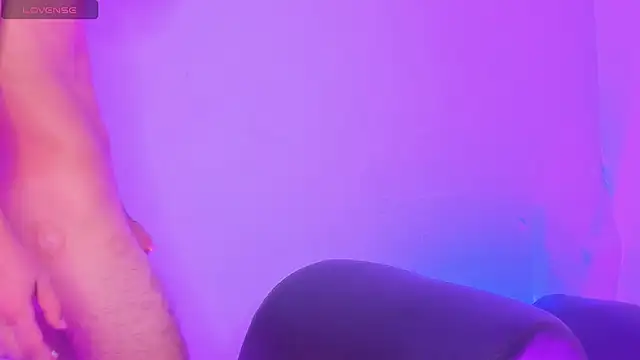 WhyNotDestroy live sex cam