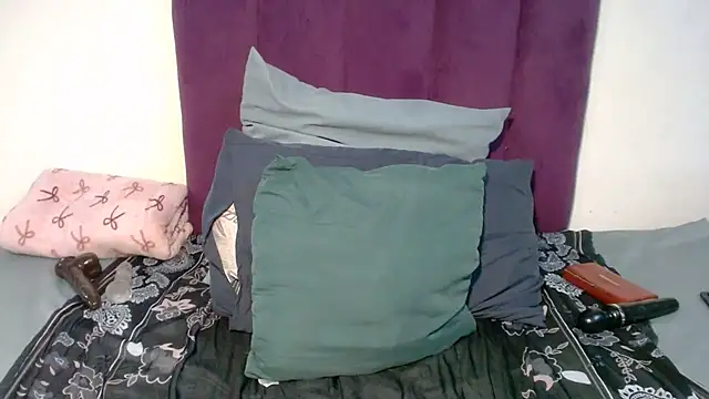 Juicy-luciey webcam