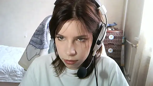 OliviaStruas webcam