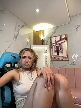 bella_vibess_s webcam