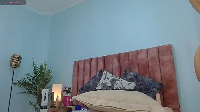 nana_levy webcam